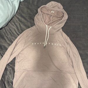 Under Armor, dusty rose women’s Medium light weight hoodie perfect for spring